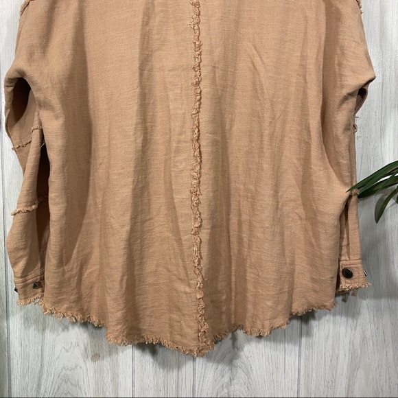 NEW Davi & Dani Studded Fringe Shirt Lightweight Layer Shacket Boho size S Small - Picture 7 of 12